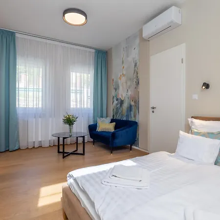 Nemes The Great - Petite *