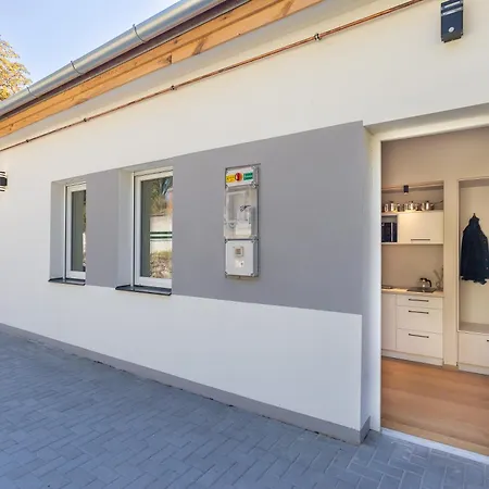 Nemes The Great - Petite Apartment