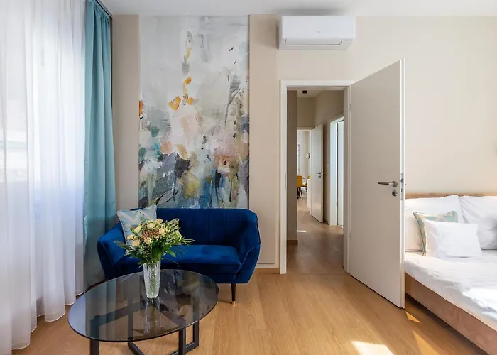 Nemes The Great - Petite * Nemesvita